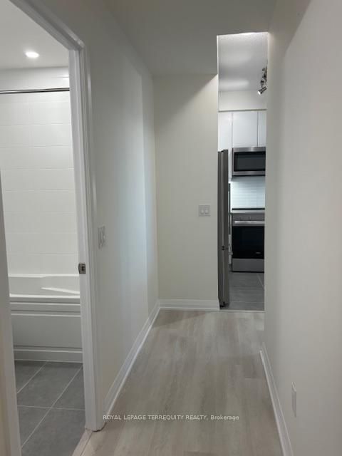 Photo 5 at 724 - 3270 Sheppard Avenue E, Sullivan, Toronto