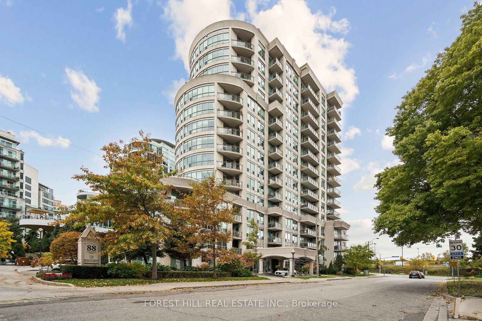 906 - 88 Palace Pier Court, Mimico, Toronto photo number 2