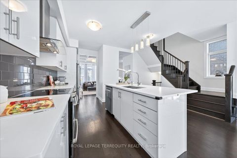 Photo 13 at 25 Nardini Lane, South Richvale, Richmond Hill