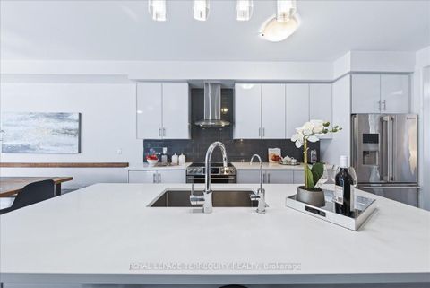 Photo 14 at 25 Nardini Lane, South Richvale, Richmond Hill