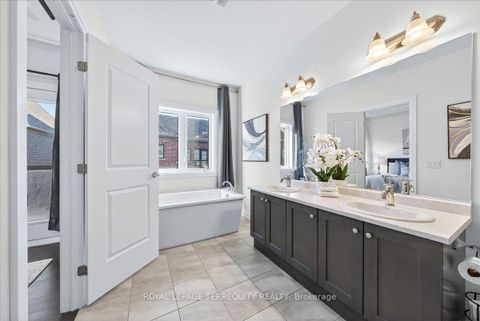 Photo 23 at 25 Nardini Lane, South Richvale, Richmond Hill