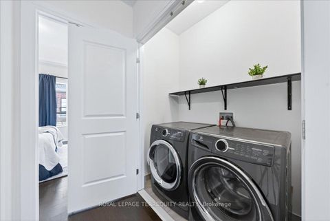 Photo 24 at 25 Nardini Lane, South Richvale, Richmond Hill