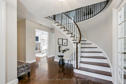 Photo 2 at 92 Golf Links Drive, Aurora Highlands, Aurora