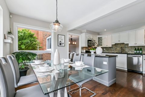 Photo 23 at 92 Golf Links Drive, Aurora Highlands, Aurora