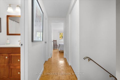 Photo 13 at 61 - 189 Springhead Gardens, North Richvale, Richmond Hill