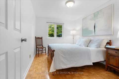 Photo 18 at 61 - 189 Springhead Gardens, North Richvale, Richmond Hill