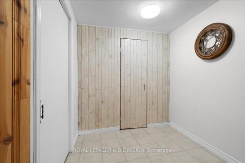 Photo 23 at 61 - 189 Springhead Gardens, North Richvale, Richmond Hill