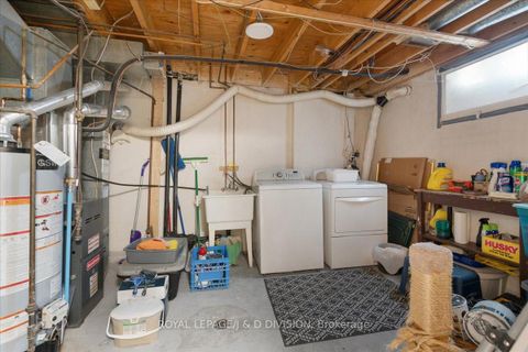 Photo 27 at 61 - 189 Springhead Gardens, North Richvale, Richmond Hill