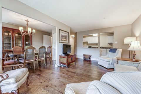 Photo 5 at 308 - 155 Main Street, London, Newmarket