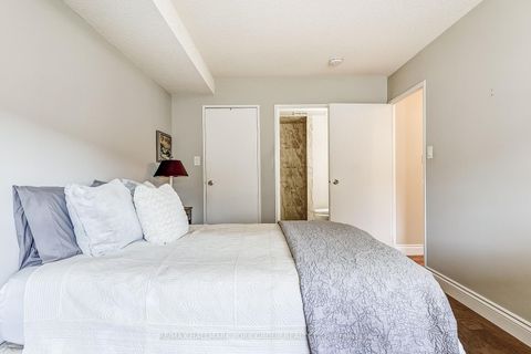 Photo 13 at 308 - 155 Main Street, London, Newmarket