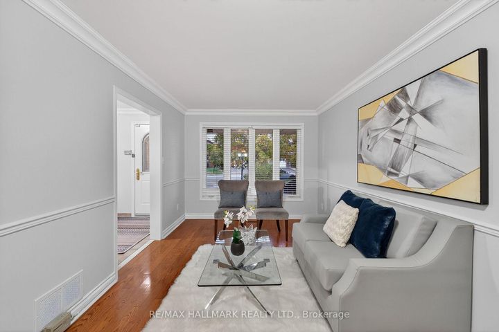 Photo 26 at 101 Embassy Drive, East Woodbridge, Vaughan