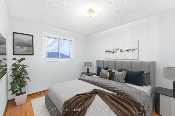 Photo 35 at 101 Embassy Drive, East Woodbridge, Vaughan