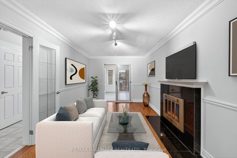 Photo 6 at 101 Embassy Drive, East Woodbridge, Vaughan