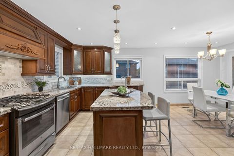 Photo 17 at 101 Embassy Drive, East Woodbridge, Vaughan
