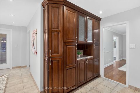 Photo 21 at 101 Embassy Drive, East Woodbridge, Vaughan