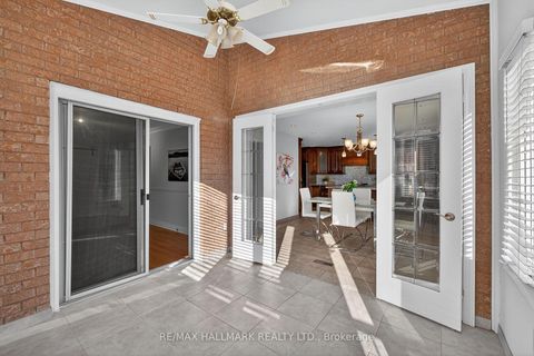 Photo 24 at 101 Embassy Drive, East Woodbridge, Vaughan