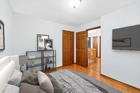 Photo 40 at 101 Embassy Drive, East Woodbridge, Vaughan