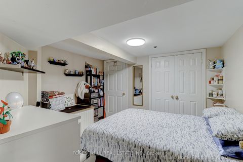 Photo 34 at 379 Huron Street, University, Toronto