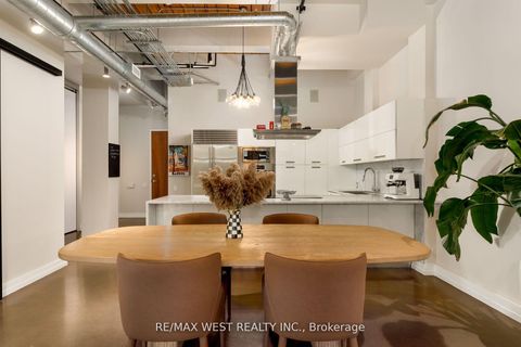 Photo 6 at 115 - 43 Hanna Avenue, Niagara, Toronto