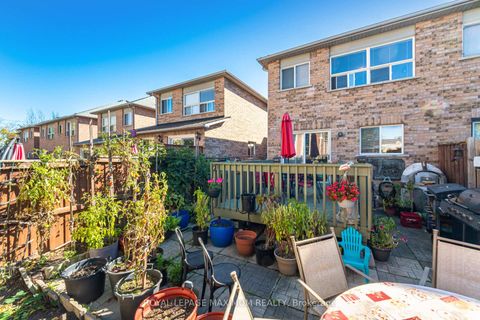 Photo 34 at 85 Ronan Crescent, Sonoma Heights, Vaughan