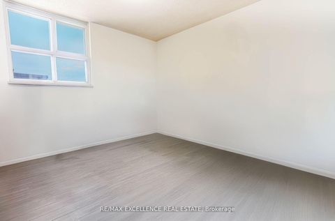 Photo 7 at 2116 - 370 Dixon Road, The Westway, Toronto