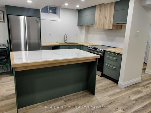 Photo 36 at 154 Peter Rupert Avenue W, Patterson, Vaughan