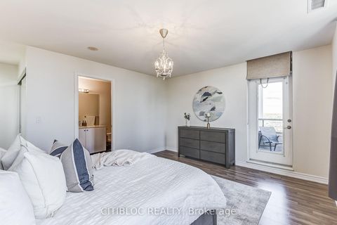 Photo 23 at 1614 - 9225 Jane Street, Maple, Vaughan