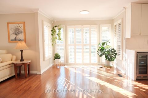 Photo 5 at 53 Fern Valley Crescent, Oak Ridges, Richmond Hill