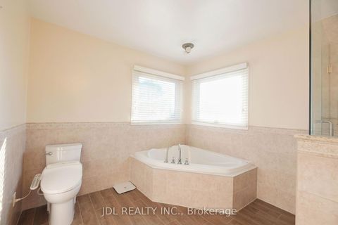 Photo 15 at 53 Fern Valley Crescent, Oak Ridges, Richmond Hill