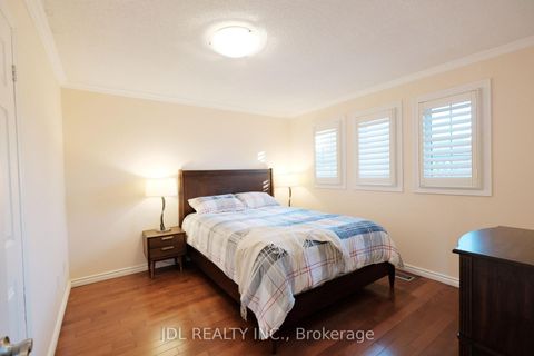 Photo 18 at 53 Fern Valley Crescent, Oak Ridges, Richmond Hill