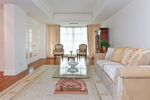 Photo 3 at 905 - 33 Delisle Avenue, St. Clair, Toronto