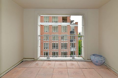 Photo 9 at 905 - 33 Delisle Avenue, St. Clair, Toronto