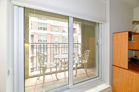 Photo 24 at 905 - 33 Delisle Avenue, St. Clair, Toronto