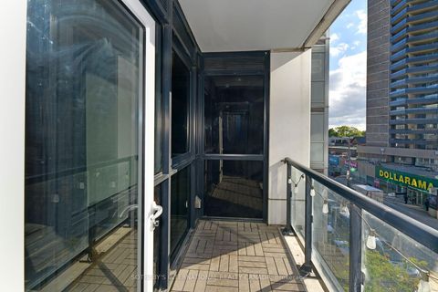 Photo 23 at 326 - 501 St Clair Avenue W, Casa Loma, Toronto