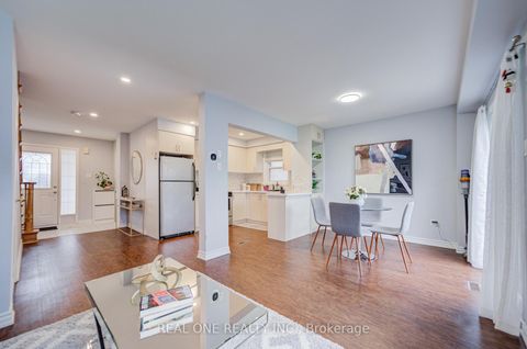 Photo 8 at 178 Hawker Road, Maple, Vaughan