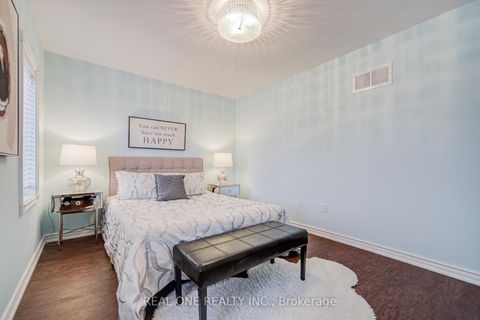 Photo 18 at 178 Hawker Road, Maple, Vaughan