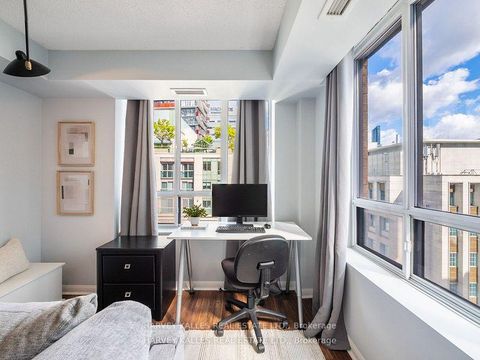 Photo 13 at 1309 - 140 Simcoe Street, Waterfront Communities C1, Toronto