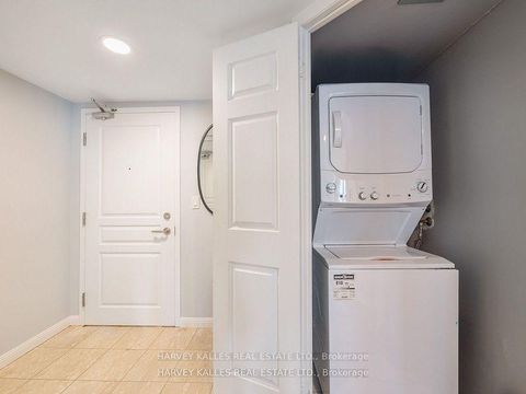 Photo 19 at 1309 - 140 Simcoe Street, Waterfront Communities C1, Toronto