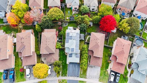 Photo 2 at 155 Cunningham Drive, Ardagh, Barrie