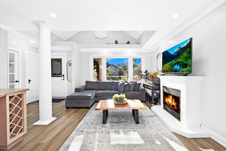 Photo 4 at 857 Masson Street, Centennial, Oshawa