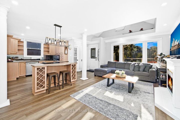 Photo 7 at 857 Masson Street, Centennial, Oshawa