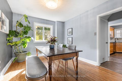 Photo 5 at 19 Mitcham Drive, Alderwood, Toronto