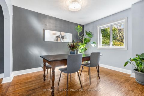 Photo 6 at 19 Mitcham Drive, Alderwood, Toronto