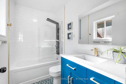 Photo 12 at 19 Mitcham Drive, Alderwood, Toronto