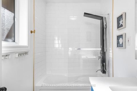 Photo 13 at 19 Mitcham Drive, Alderwood, Toronto