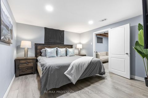 Photo 21 at 19 Mitcham Drive, Alderwood, Toronto