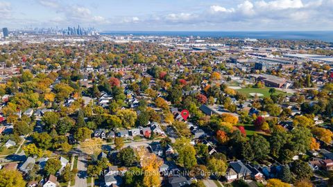 Photo 36 at 19 Mitcham Drive, Alderwood, Toronto