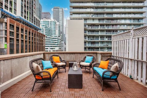 Photo 24 at 401 - 393 King Street W, Waterfront Communities C1, Toronto