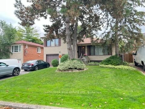 Photo 2 at 53 Lloydminster Crescent, Newtonbrook East, Toronto