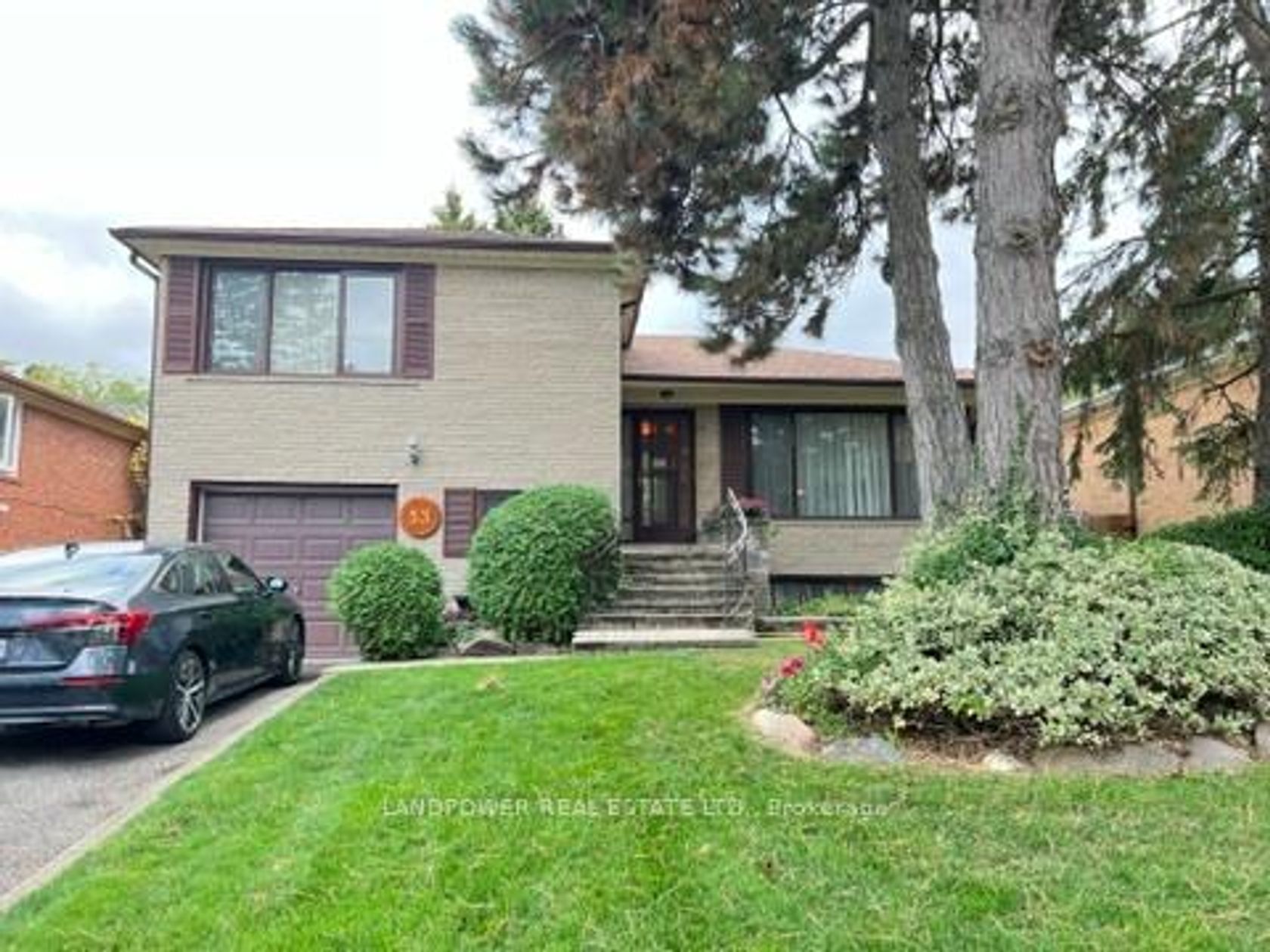 53 Lloydminster Crescent, Newtonbrook East, Toronto photo number 2 53 Lloydminster Crescent, Newtonbrook East, Toronto photo number 2